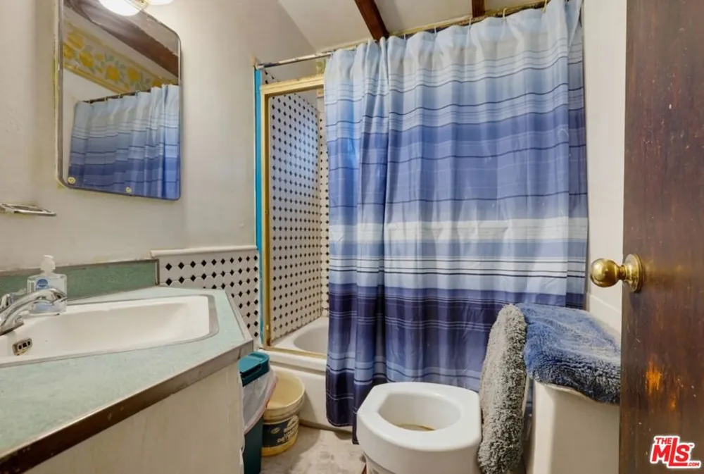 1175 Weaver Street Banning, CA 92220