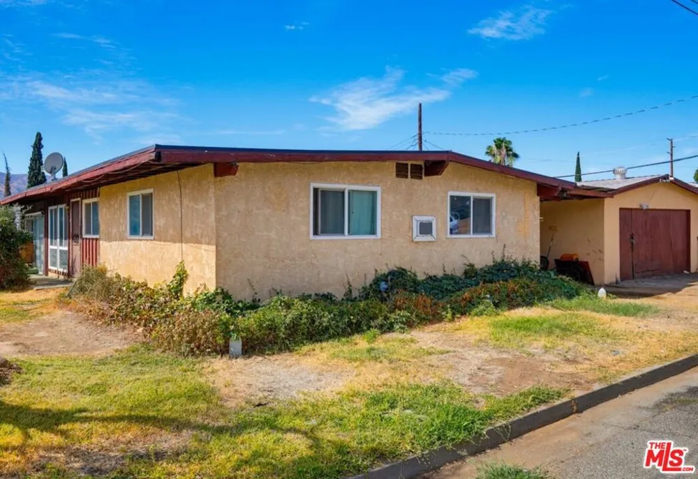 1175 Weaver Street Banning, CA 92220
