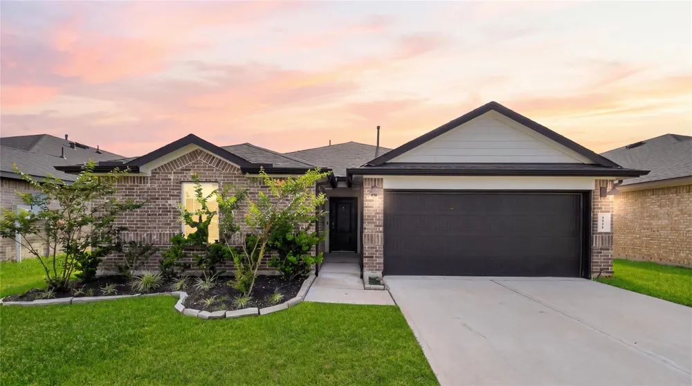 3521 Rockefeller Road Texas City, TX 77591