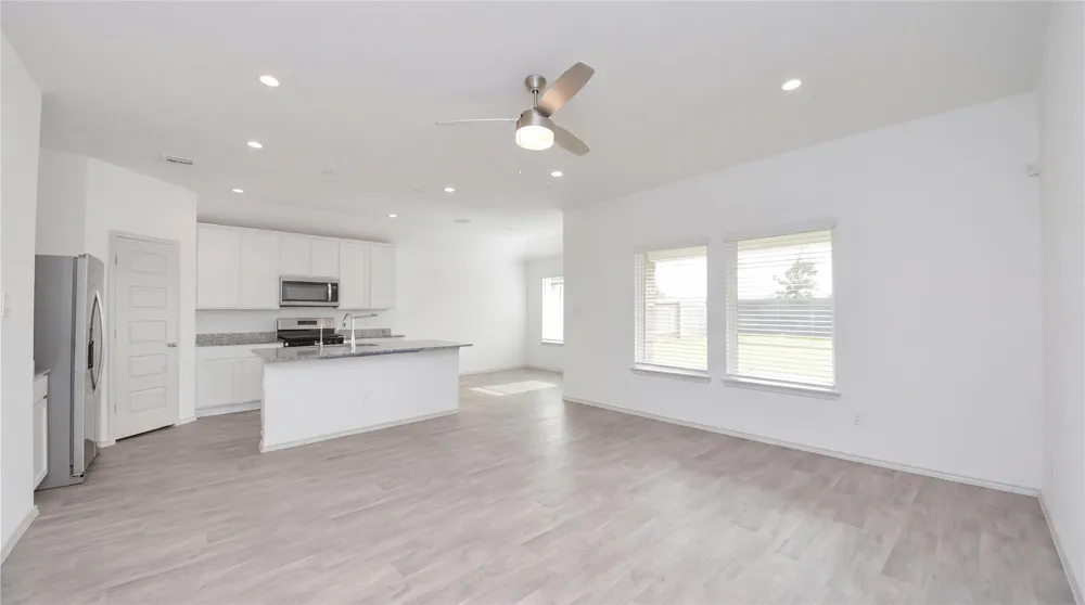 3521 Rockefeller Road Texas City, TX 77591
