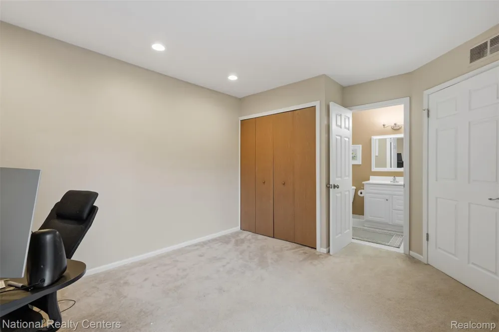 20718 Taft Road Northville City, MI 48167