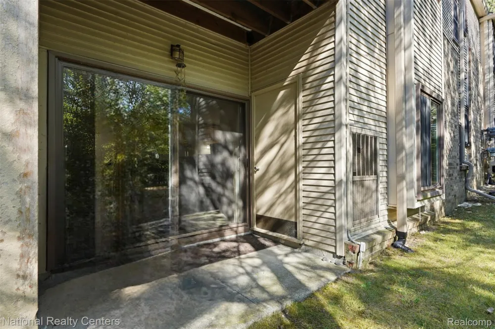 20718 Taft Road Northville City, MI 48167