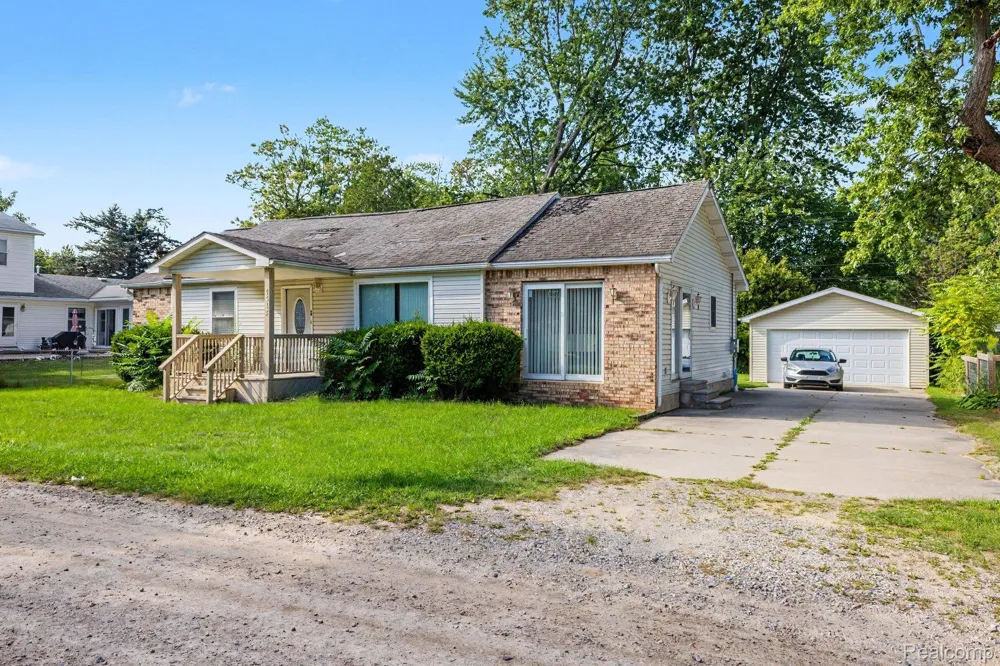 7313 Oak Road Worth Township, MI 48450