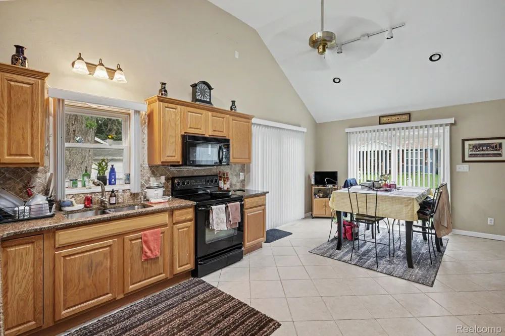 7313 Oak Road Worth Township, MI 48450