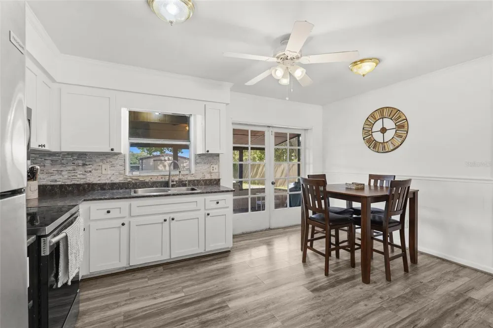 304 64TH STREET NE Bradenton, FL 34208