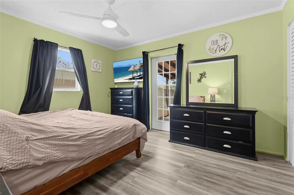 304 64TH STREET NE Bradenton, FL 34208