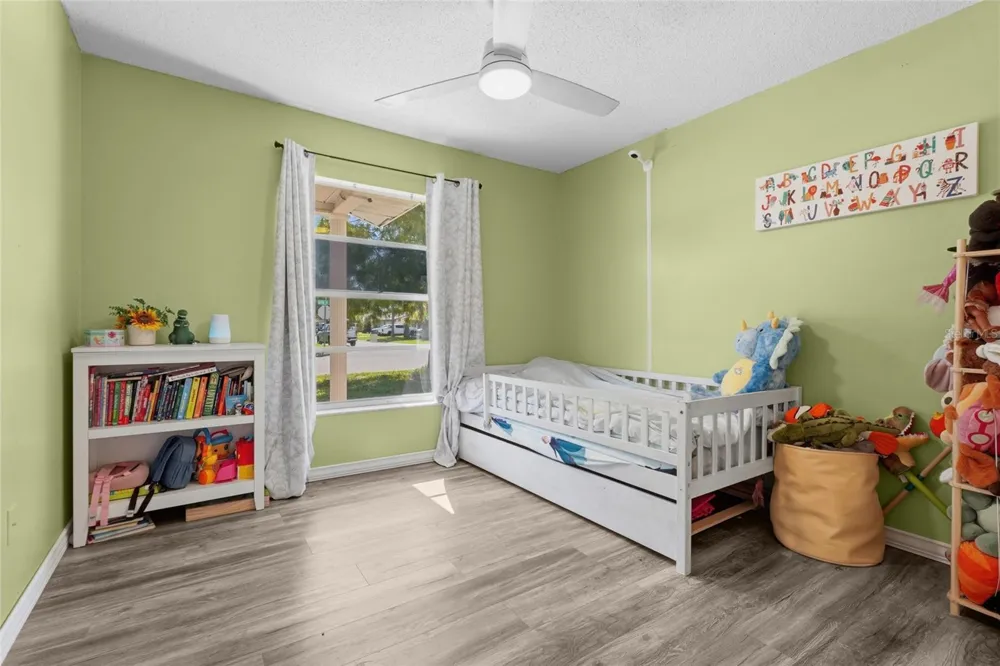 304 64TH STREET NE Bradenton, FL 34208