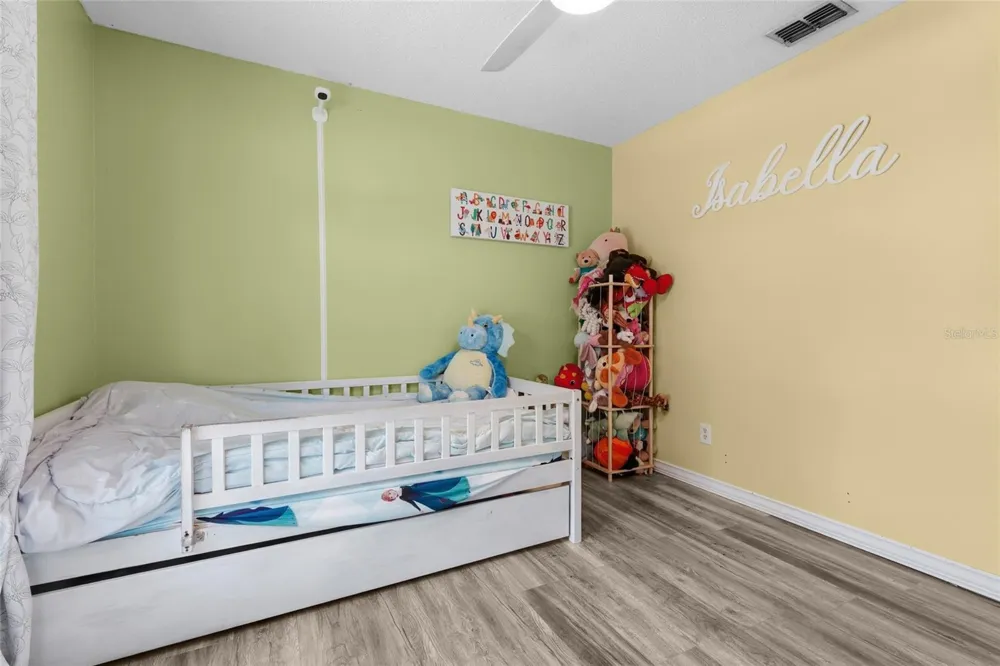 304 64TH STREET NE Bradenton, FL 34208