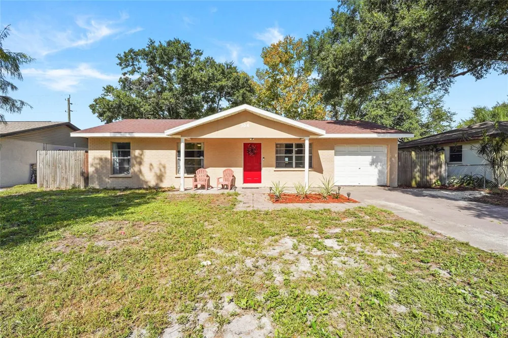 304 64TH STREET NE Bradenton, FL 34208