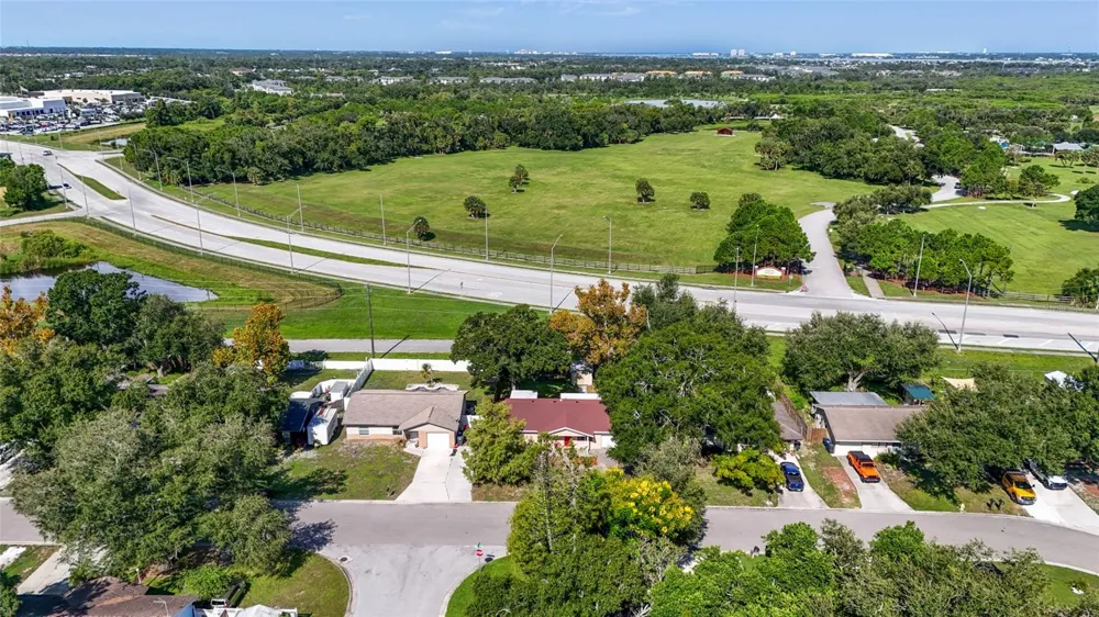 304 64TH STREET NE Bradenton, FL 34208