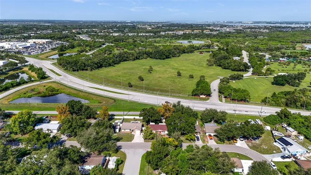 304 64TH STREET NE Bradenton, FL 34208