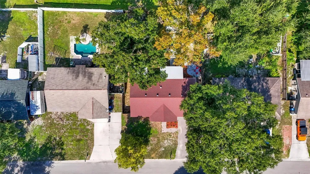 304 64TH STREET NE Bradenton, FL 34208