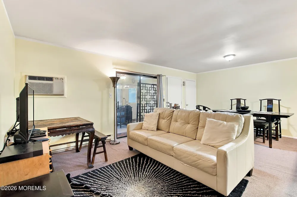 112 Manchester Court Red Bank, NJ 07701