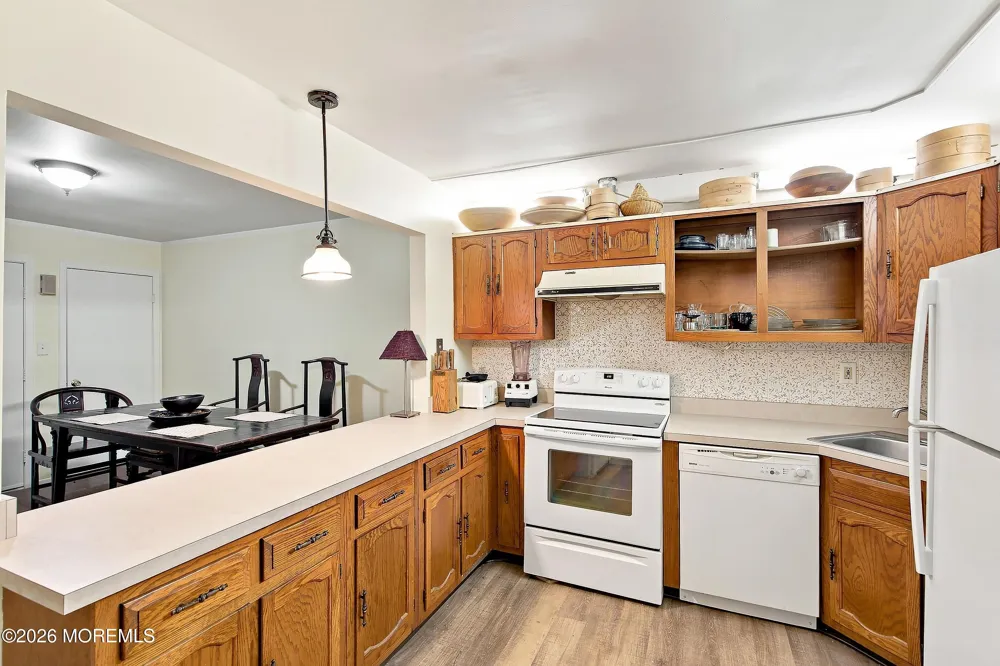 112 Manchester Court Red Bank, NJ 07701