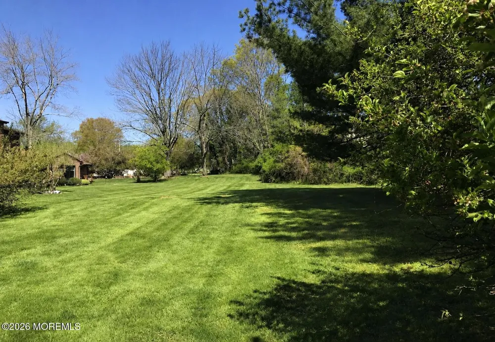 112 Manchester Court Red Bank, NJ 07701