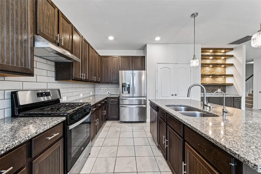 25319 Whitehaven Gate Street Katy, TX 77493