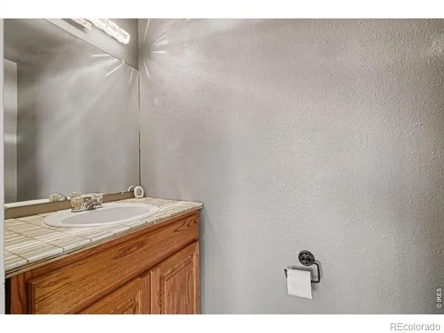 915 Kansas Avenue Berthoud, CO 80513