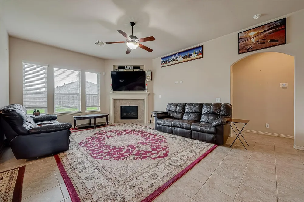 5626 Jay Thrush Drive Richmond, TX 77407