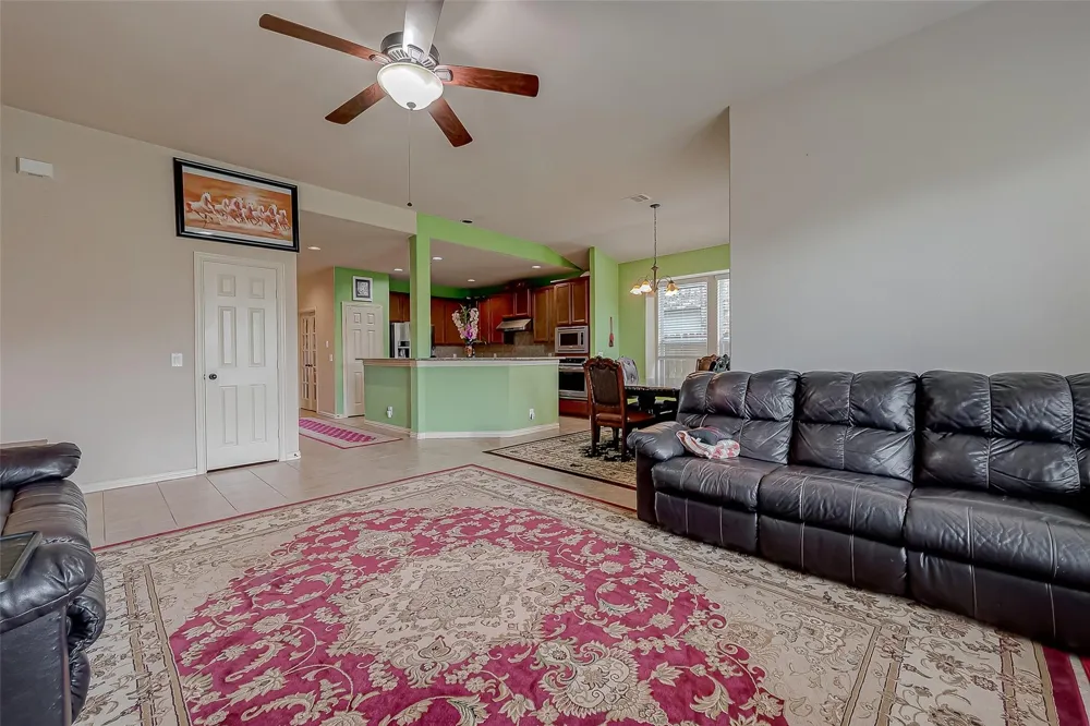 5626 Jay Thrush Drive Richmond, TX 77407