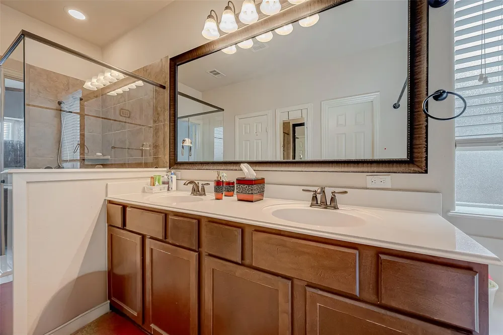 5626 Jay Thrush Drive Richmond, TX 77407