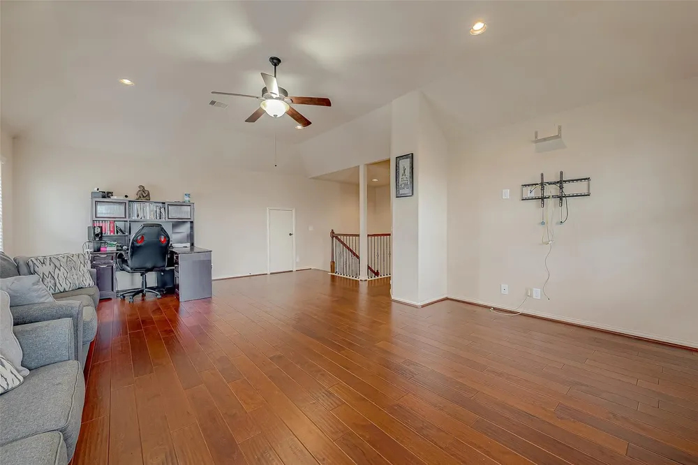 5626 Jay Thrush Drive Richmond, TX 77407