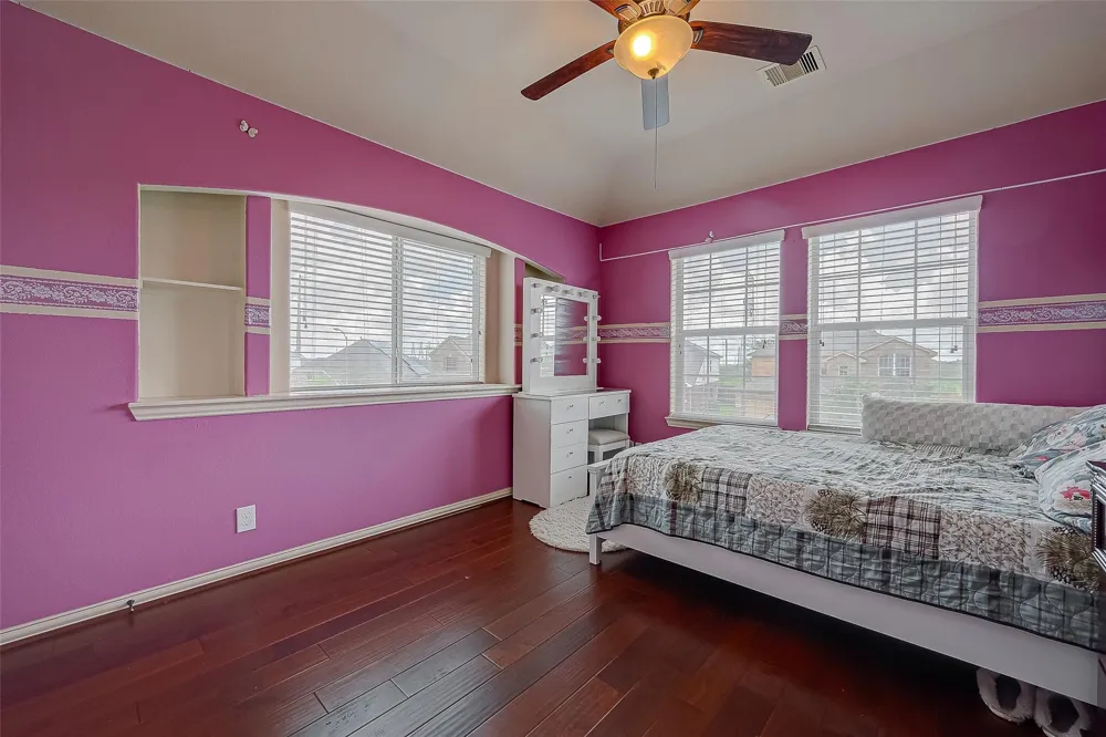 5626 Jay Thrush Drive Richmond, TX 77407