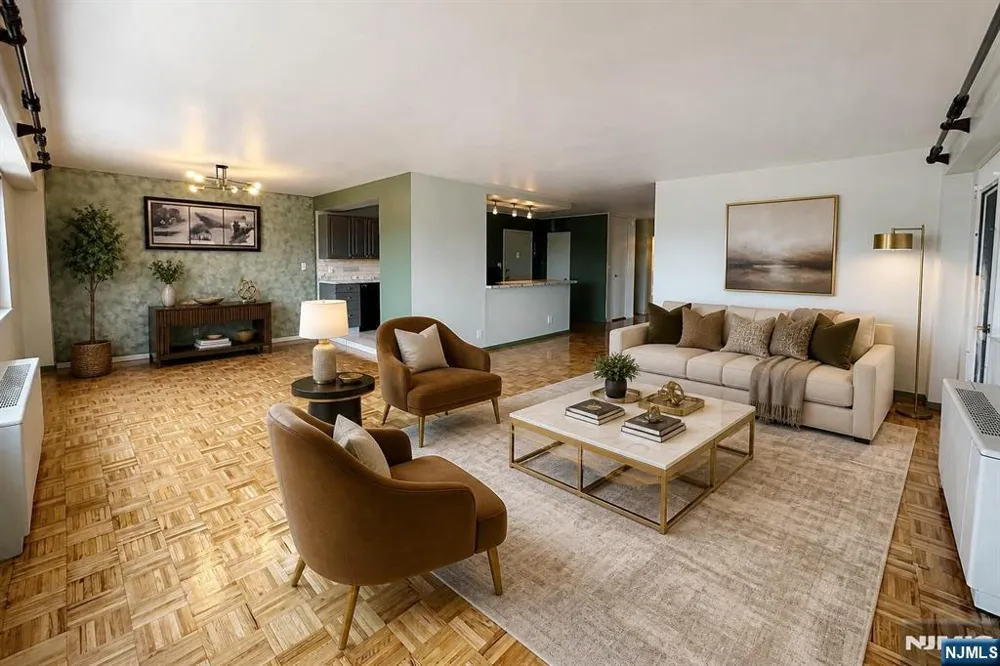 2185 Lemoine 8M Fort Lee, NJ 07024