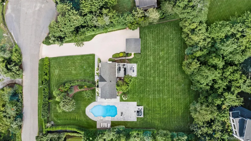 4 Bayberry Lane Remsenburg, NY 11960