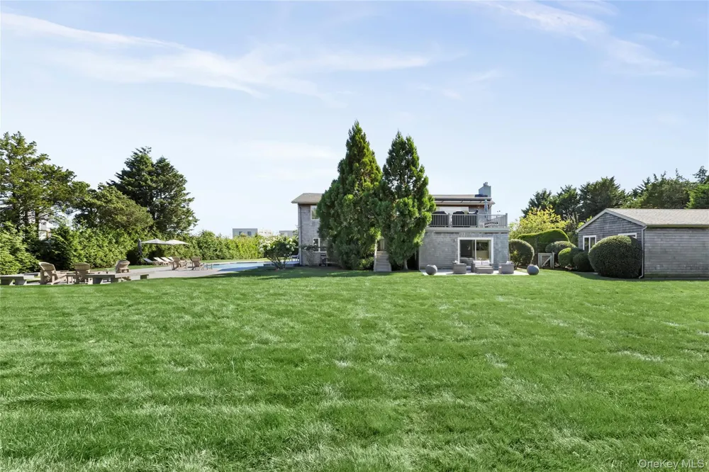 4 Bayberry Lane Remsenburg, NY 11960