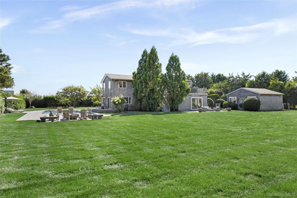 4 Bayberry Lane Remsenburg, NY 11960