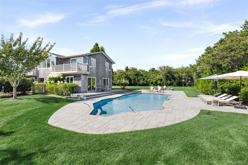 4 Bayberry Lane Remsenburg, NY 11960