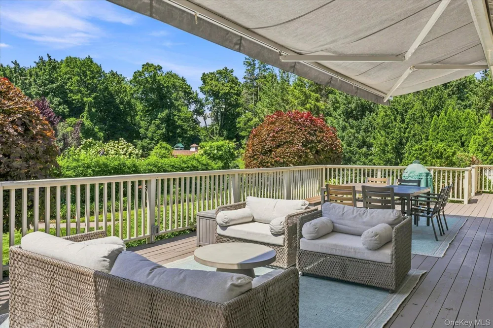 3 Spring Bay Lane Lloyd Harbor, NY 11743