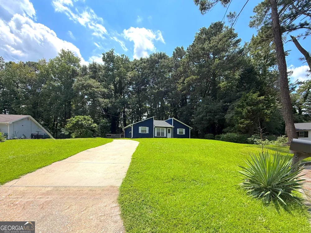 813 Post Oak CIR Lawrenceville, GA 30046