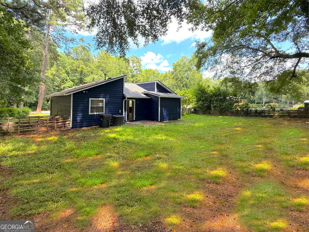 813 Post Oak CIR Lawrenceville, GA 30046