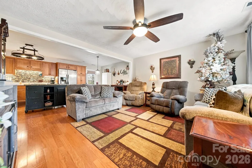 803 Whetstone Place SW Conover, NC 28613