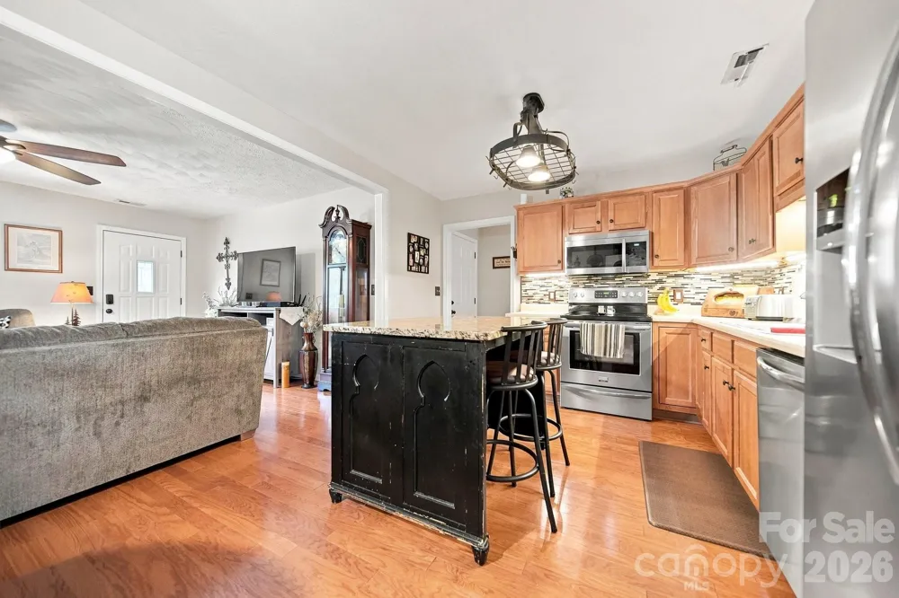 803 Whetstone Place SW Conover, NC 28613