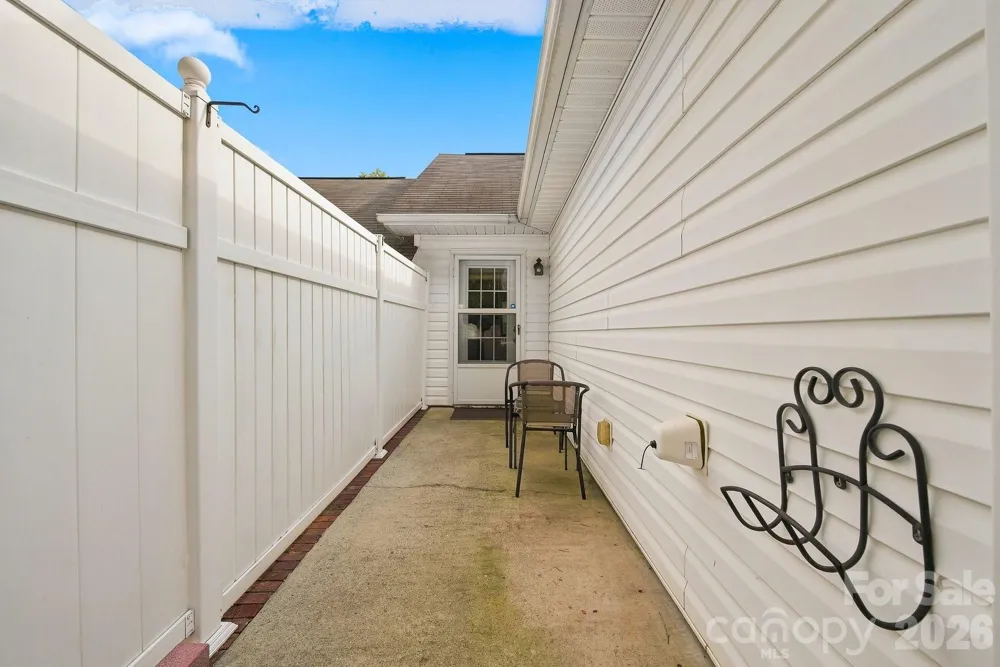 803 Whetstone Place SW Conover, NC 28613