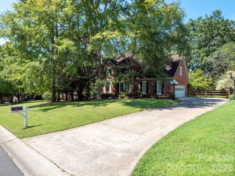 12635 Headquarters Farm Road Charlotte, NC 28262