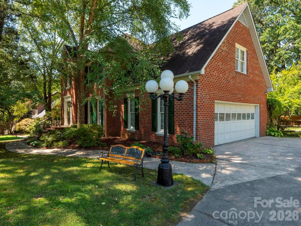 12635 Headquarters Farm Road Charlotte, NC 28262