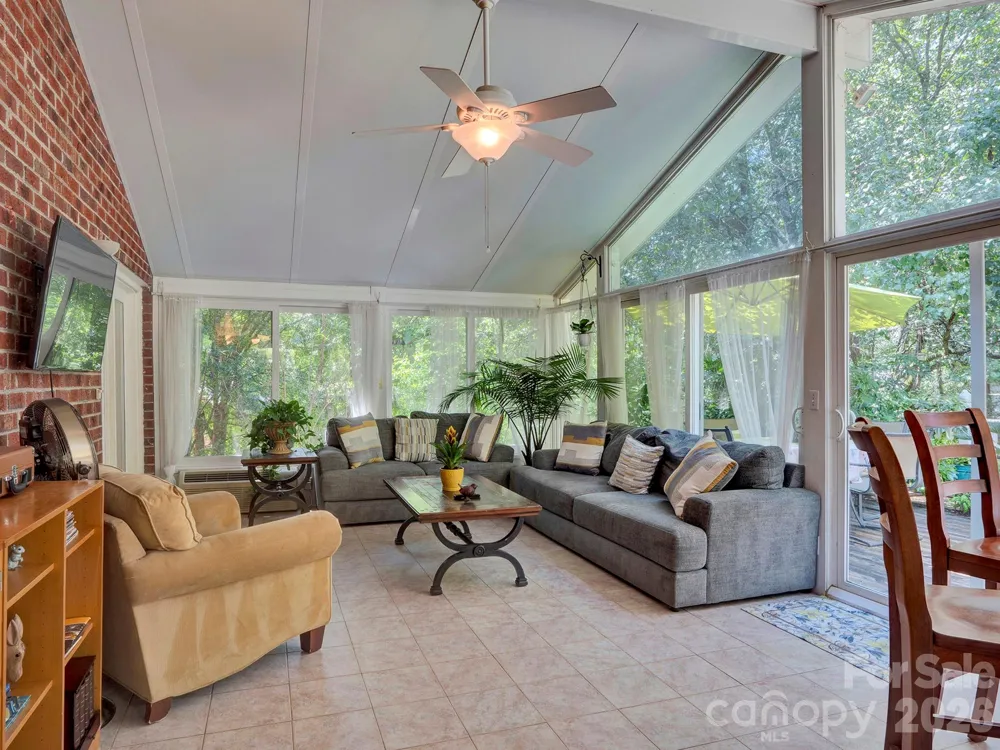 12635 Headquarters Farm Road Charlotte, NC 28262