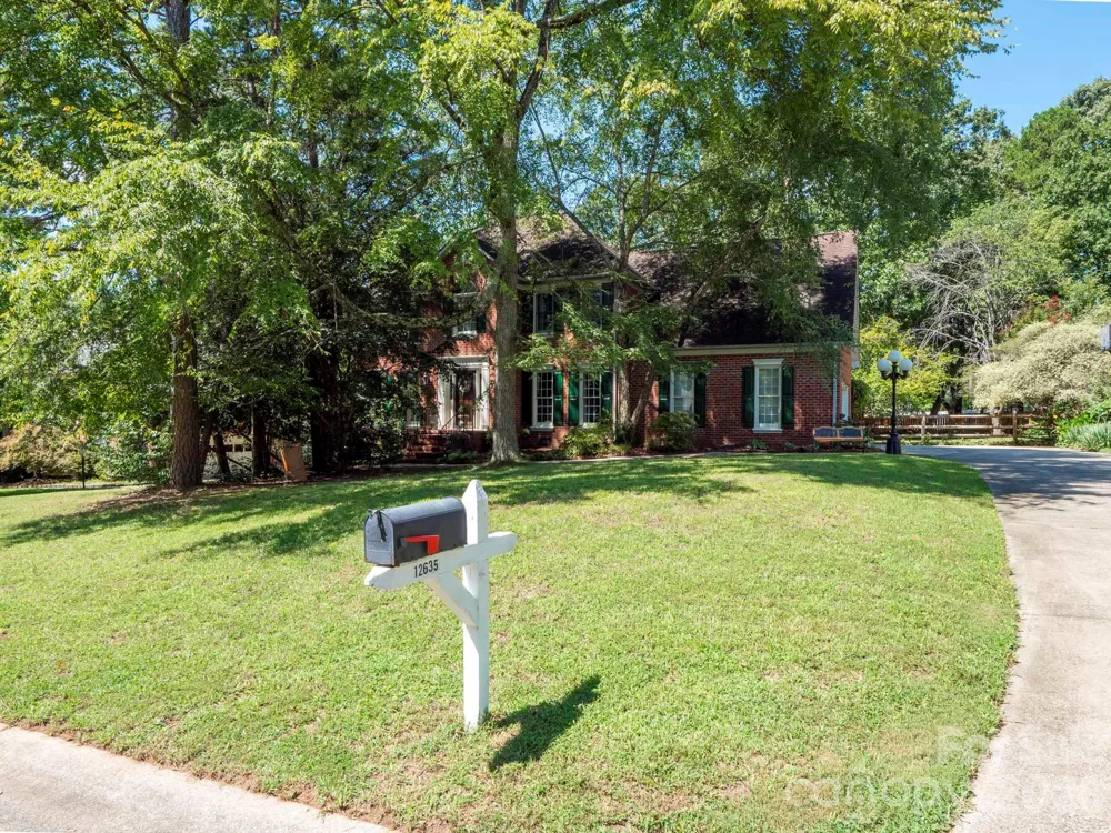 12635 Headquarters Farm Road Charlotte, NC 28262