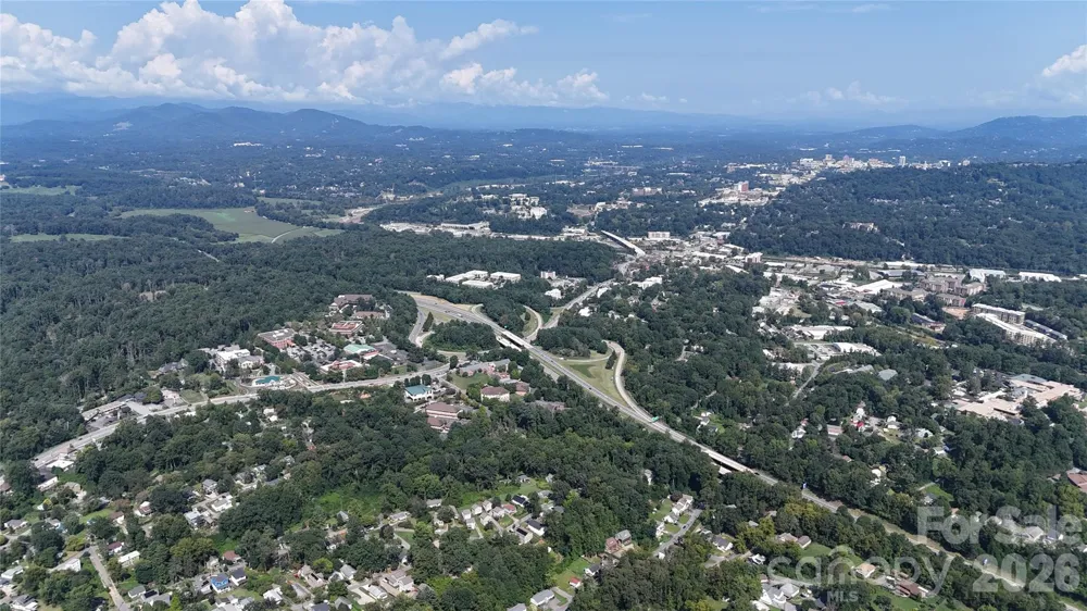 10 Brad Street Asheville, NC 28803