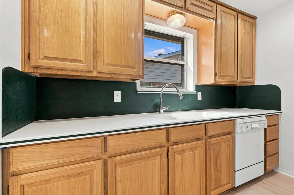 820 E Windsor Drive Denton, TX 76209