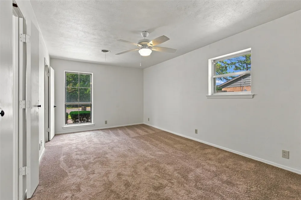 820 E Windsor Drive Denton, TX 76209