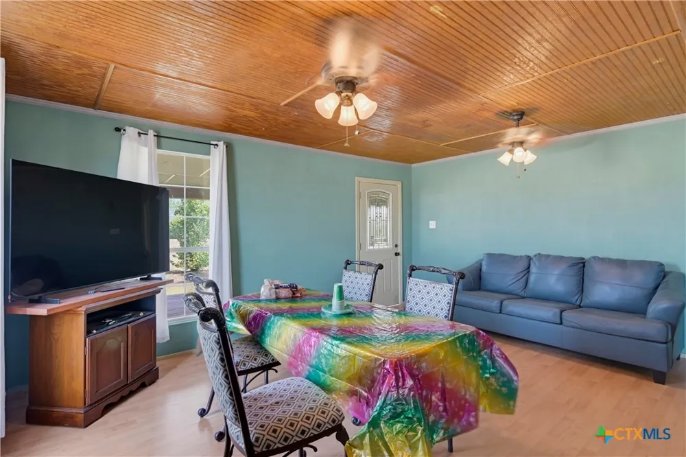 4054 Fm 466 Seguin, TX 78155