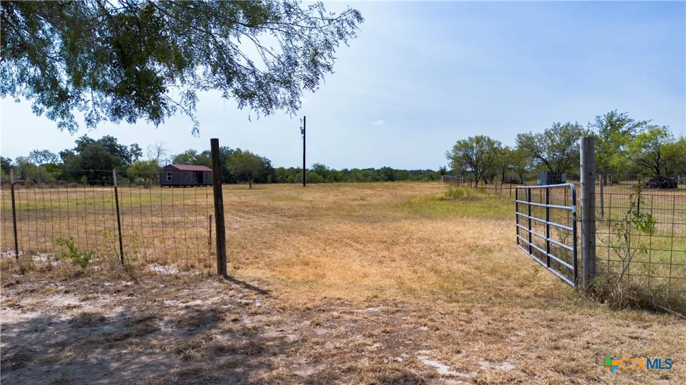 4054 Fm 466 Seguin, TX 78155