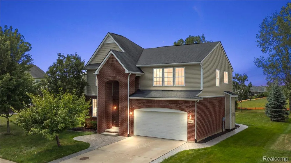 50647 Bredenbury Drive Macomb Township, MI 48044