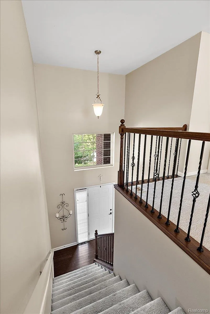 50647 Bredenbury Drive Macomb Township, MI 48044