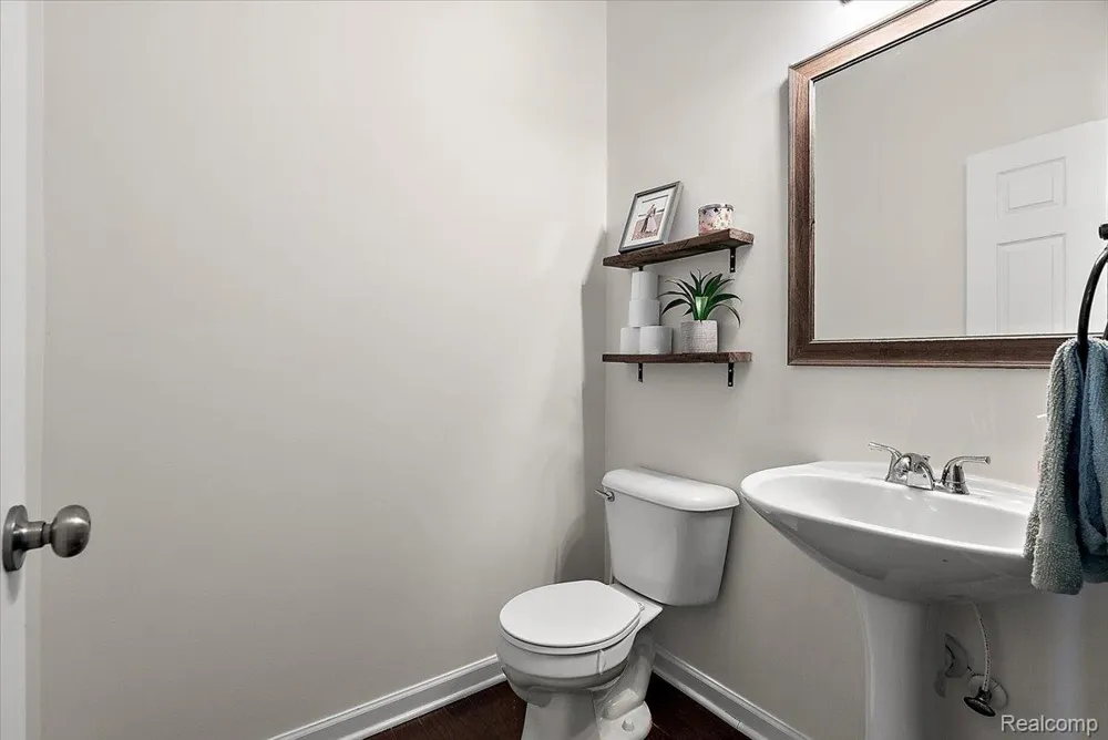 50647 Bredenbury Drive Macomb Township, MI 48044