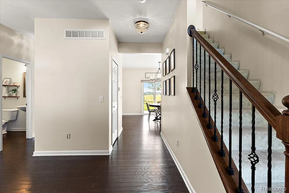 50647 Bredenbury Drive Macomb Township, MI 48044
